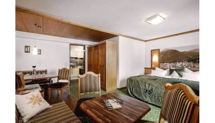 Hotel Alpinlounge RÄtia Appartements poza 9