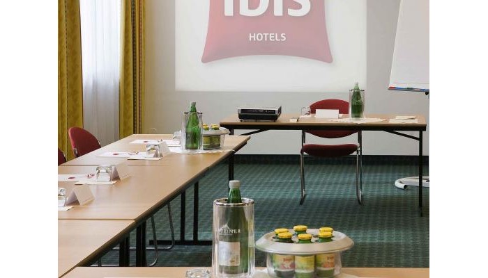 Hotel Ibis Linz poza 9