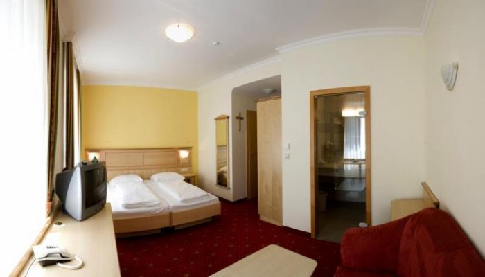 Aktivhotel Weisser Hirsch poza 11