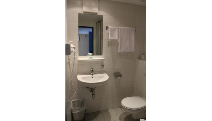 All You Need Hotel Vienna 4 poza 6