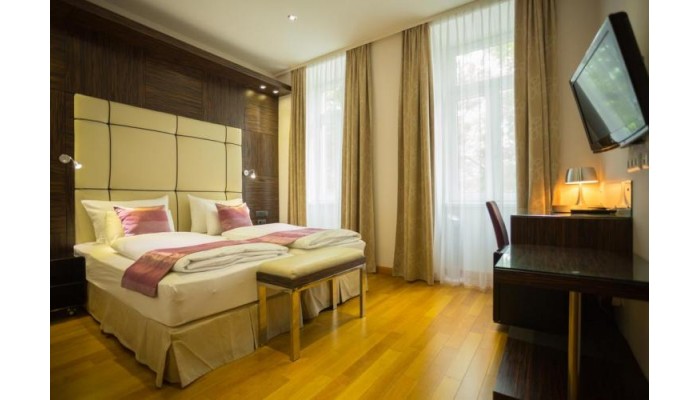 Best Western Plus Hotel Arcadia poza 1