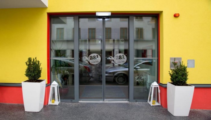 Hotel At Holiday Hostel Wien poza 1