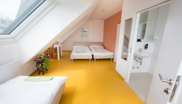 Hotel At Holiday Hostel Wien poza 4